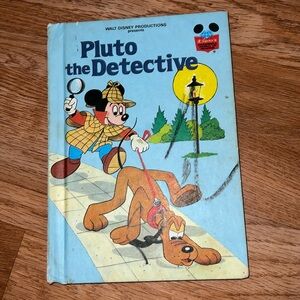 Pluto the Detective Disney Book